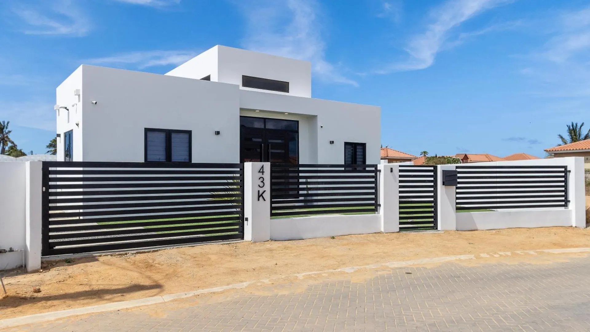 Tanki Leendert 43K Oranjestad Holiday home